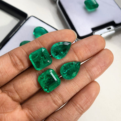 Emerald Pear Cut Micro-Pavé Ring